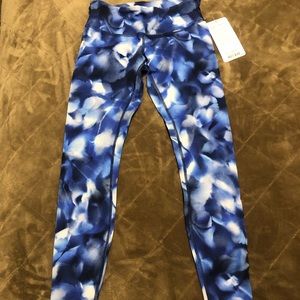 Lululemon 7/8 cropped leggings size 6